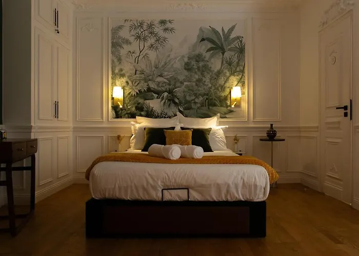 Parking & Terrasse Pres Du Centre نانت