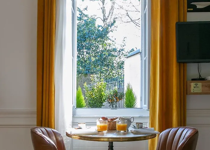 Parking & Terrasse Pres Du Centre *