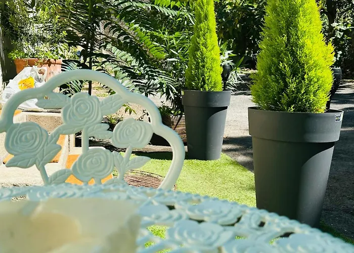 Parking & Terrasse Pres Du Centre شقة